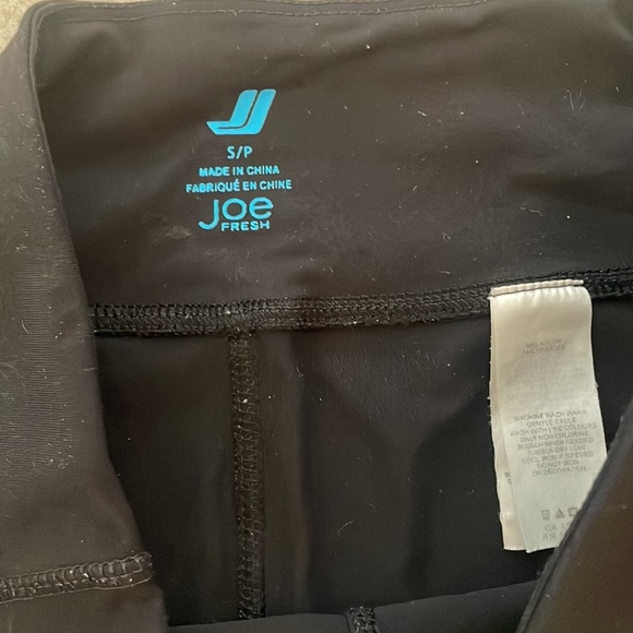 Joe Size Small Women's Workout Shorts - Picture 2 of 2